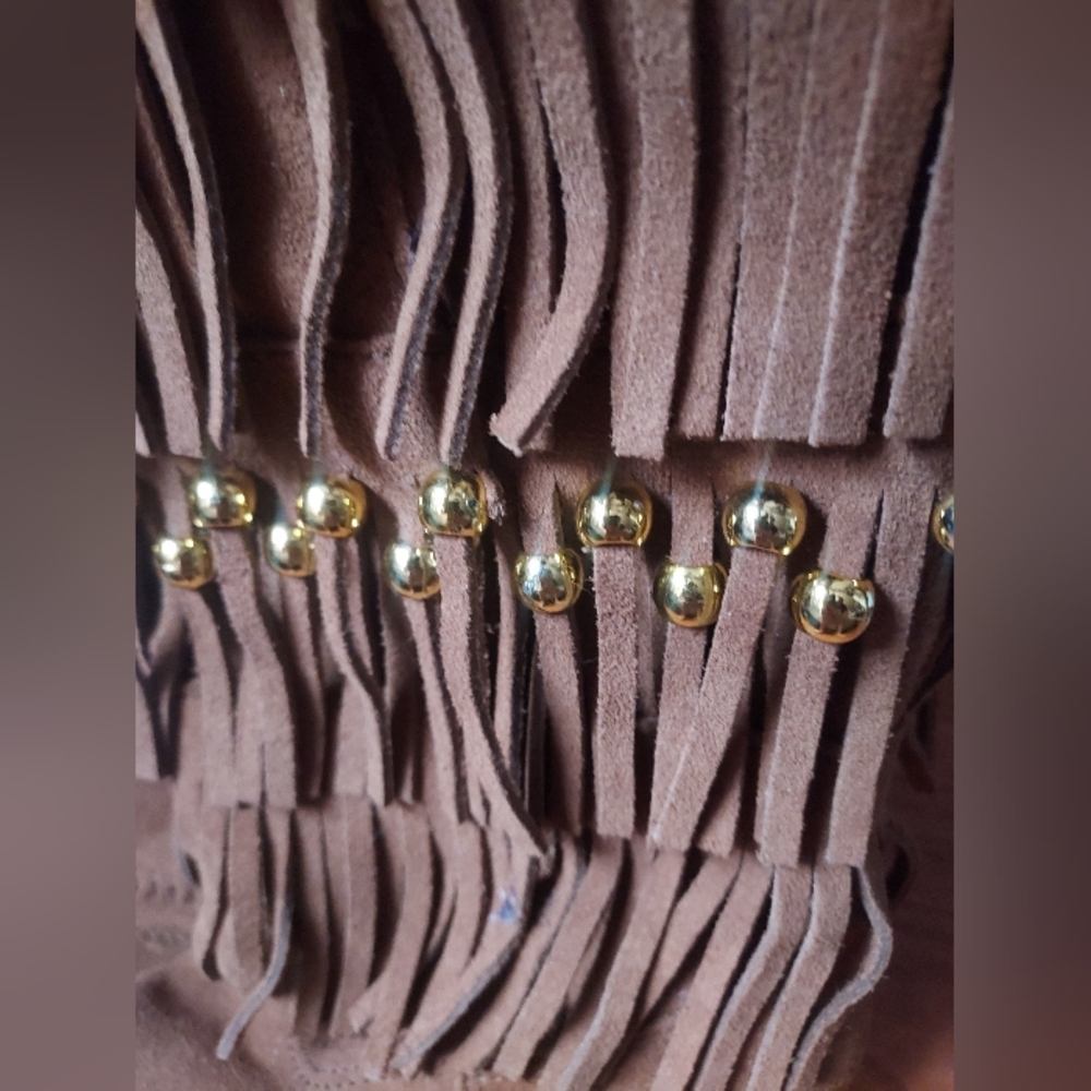 Minnetonka Boots - Picture 3 of 12